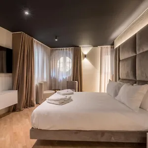 https://brera-luxury-apartment-near-duomo-with-wifi.italymilanhotels.net